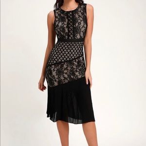 Sleeveless Lace Midi Dress - Lulu’s